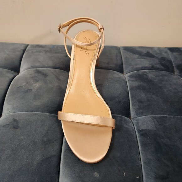 Like new Jewel Badgley Mischka Danni II Sandal Champagne Various Sizes - Picture 2 of 6